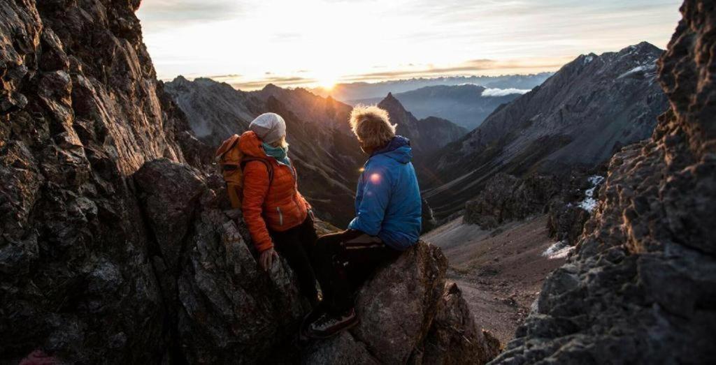 Willa Diese Einfache Unterkunft- Bergheimat Ist Nur Fuer Backpacker- Rucksacktouristen Und Radfahrer - Huettenfeeling Im Backpackerhoues- Ganz Einfach - Ganz Unkompliziert - Ganz Relaxd Linthal Zewnętrze zdjęcie